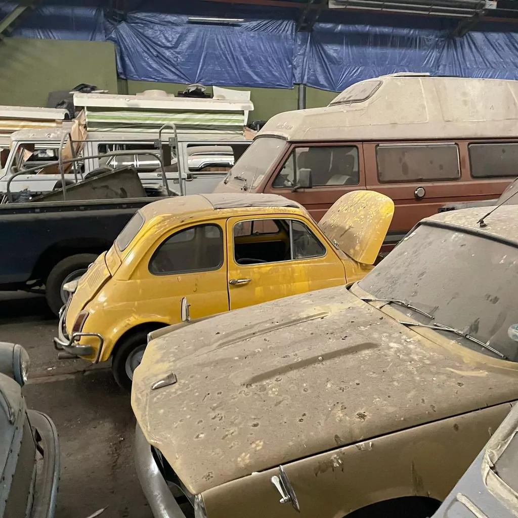 United Kingdom: A collection of 174 dusty classics is for sale 
