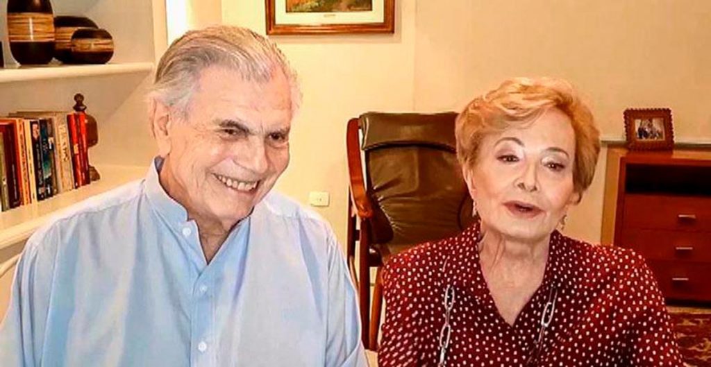 After Tarcísio Meira's death, the daughter-in-law becomes sentimental and promises to take care of Gloria Menezes