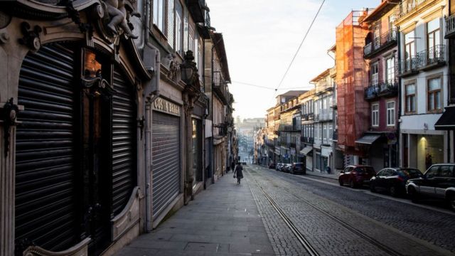 Empty street in Porto during lockdown