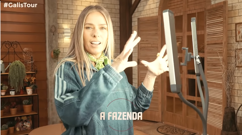 The Farm 2021: Adriane Galisteu shows off her 'porch' details - clone / YouTube