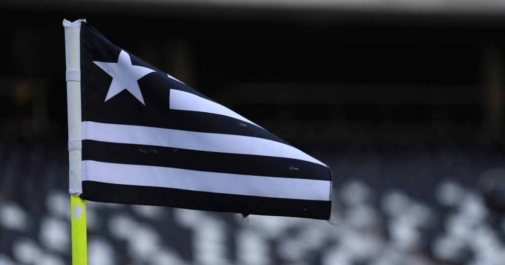 S/A: Botafogo signs an agreement with XP, which is looking for a partner to invest in the club
