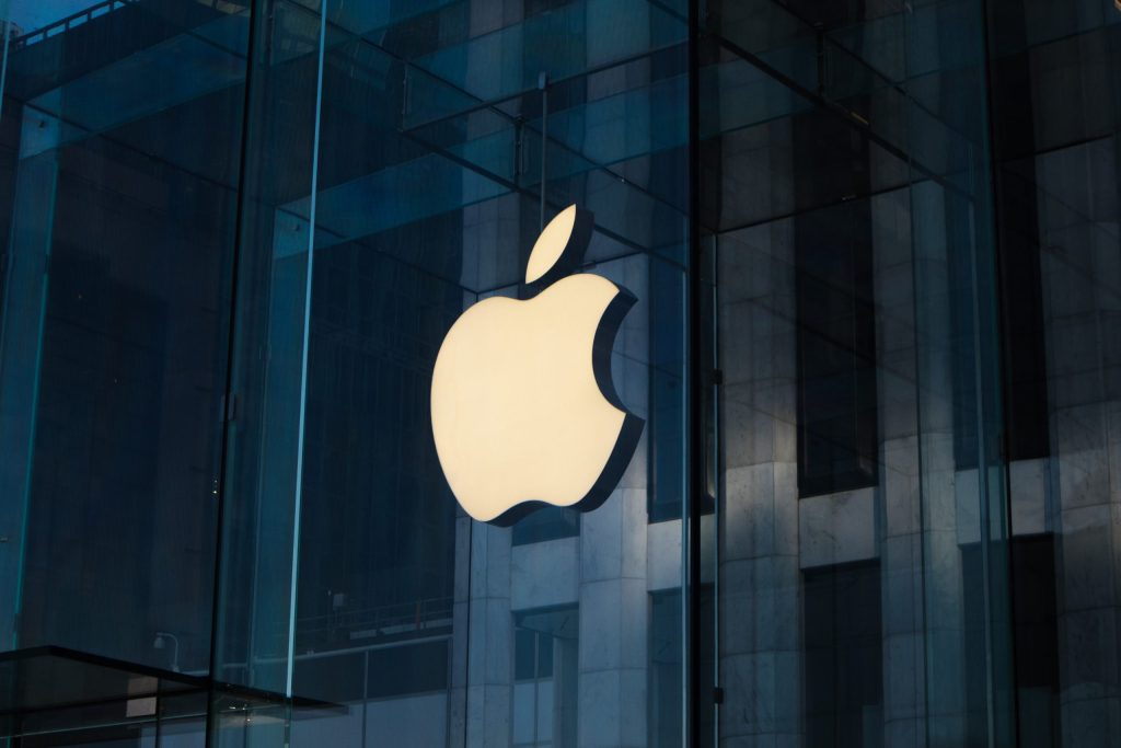 Apple to launch digital ID and CNH linked to iPhone in 2022