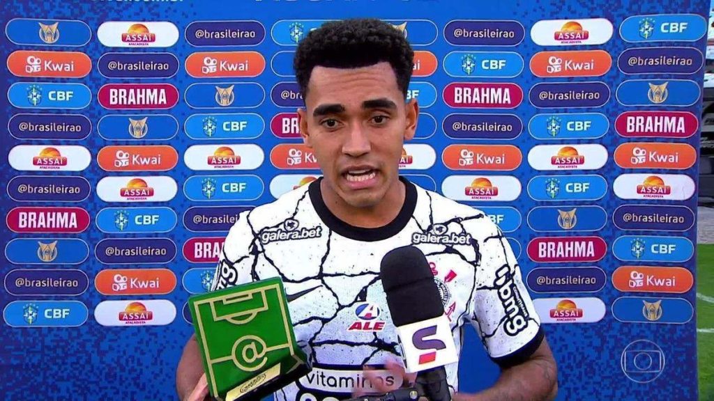 Playmaker De Queiroz speaks after Corinthians win: "It's hard for the favelado to get here" |  Corinthians