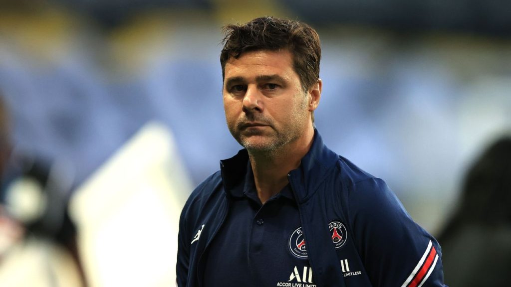A newspaper reveals the huge amount that Manchester United will have to pay to remove Pochettino from Paris Saint-Germain