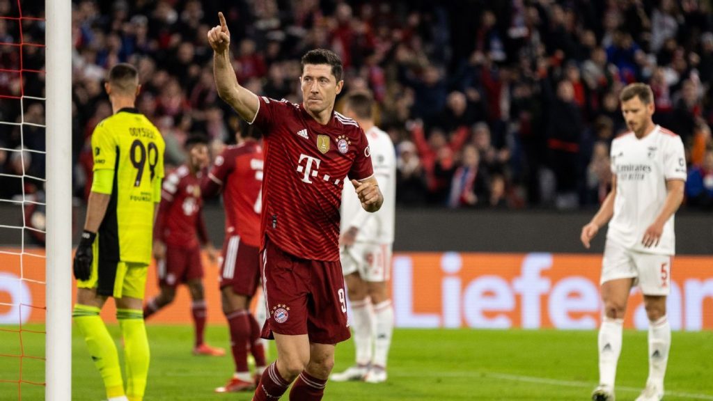 Bayern returns to punish Benfica with Lewandowski treble and is already guaranteed in the knockout