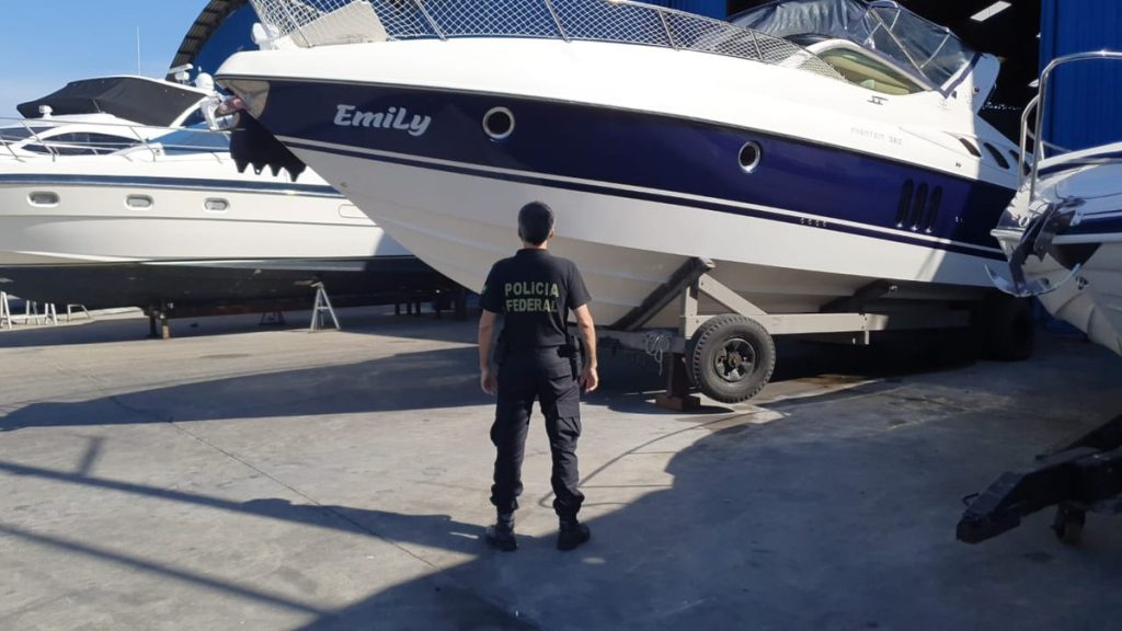 Physicians who are part of the healthy OS accused of aberrations in SP are targets of the PF operation;  Luxurious speedboat seized and 200 thousand Brazilian riyals |  Sao Paulo