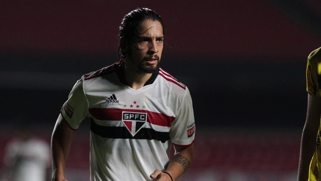 Who are the nine players who have already left Sao Paulo, who should leave and why