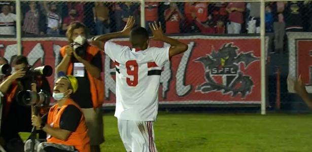 Caio assists two goals, Sao Paulo turns around in the second half and catches Sao Bernardo in a knockout - 01/11/2022