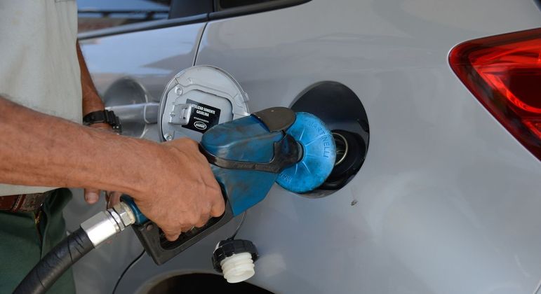 Gasoline rises at gas stations for the first time in ten weeks - News