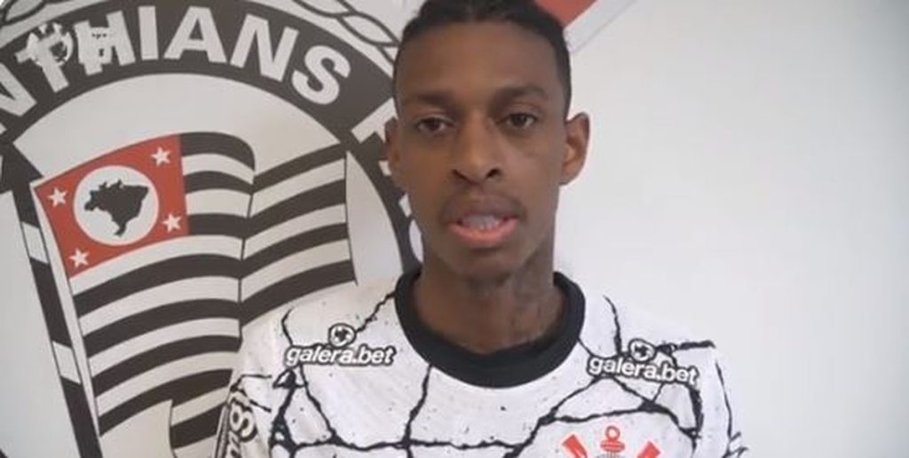 Robson Bamboo celebrates the deal with Corinthians: 'Fans that have a team' |  Corinthians