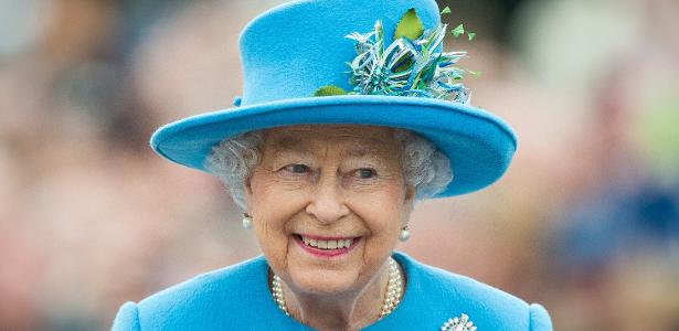 An American newspaper announces the death of Queen Elizabeth II and deletes the publication