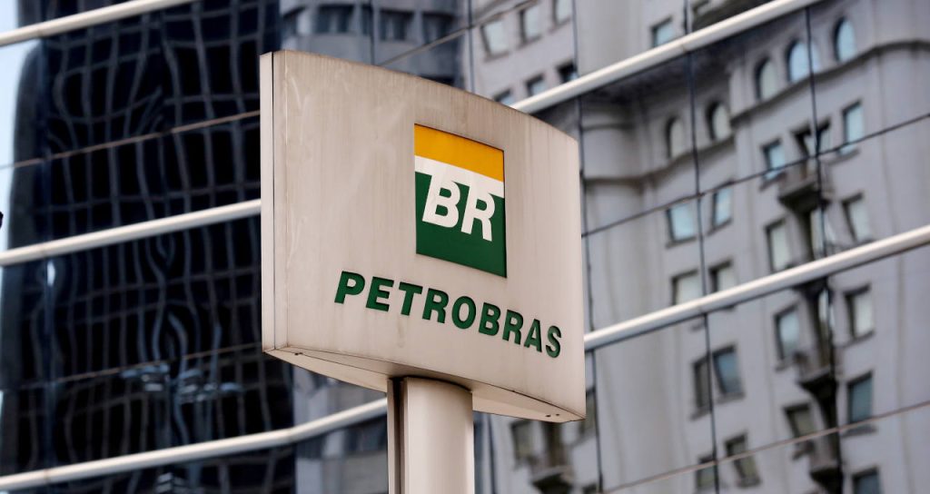 Petrobras (PETR4) signs $2 billion contract to transfer 5% of pre-salt field - Money Times