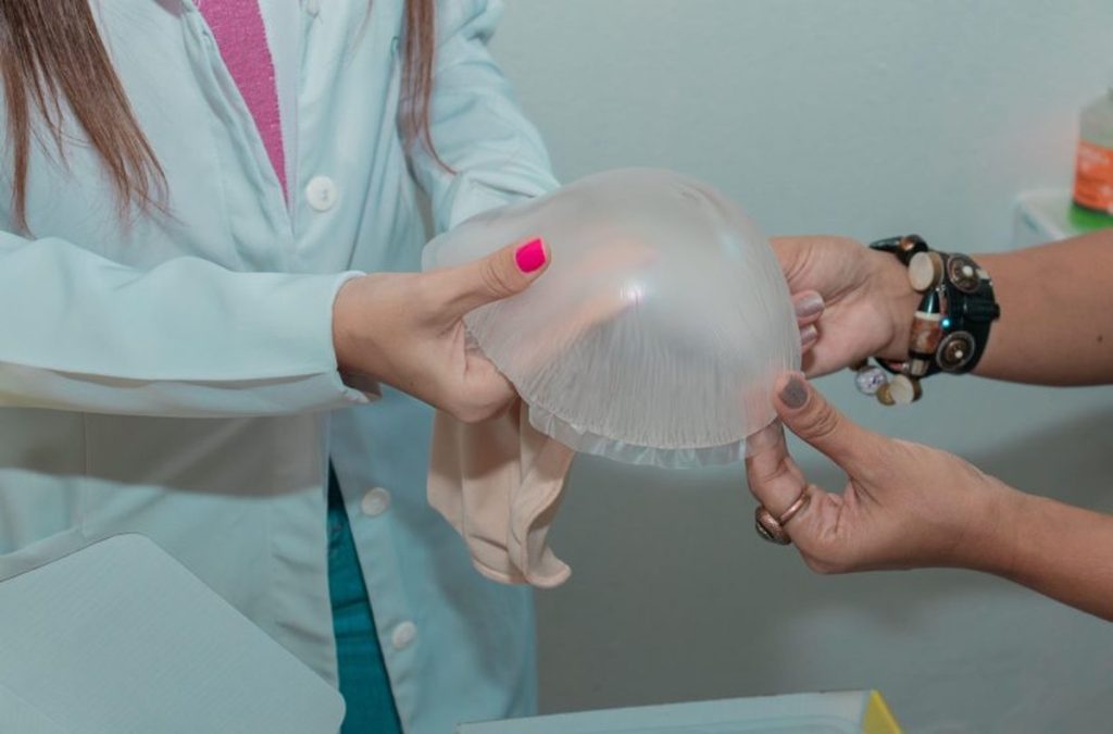 The Maceo Health Department offers breast implants to SUS patients with a mastectomy |  Alagoas