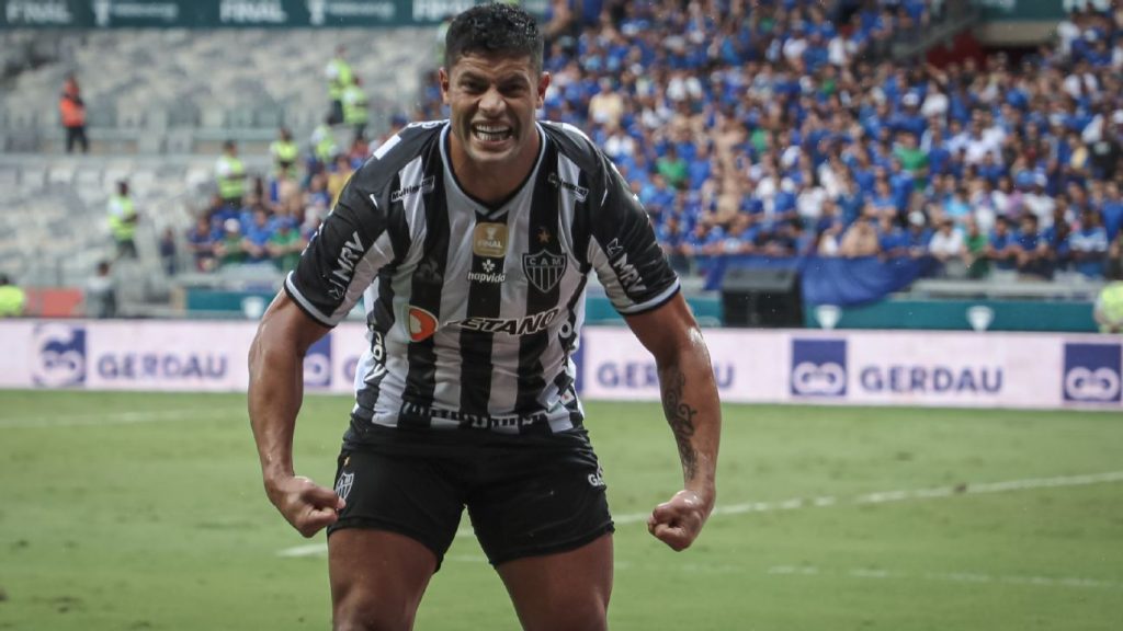 Turco Mohamed doesn't hesitate and explains why the Hulk fits in perfectly with the Brazilian squad