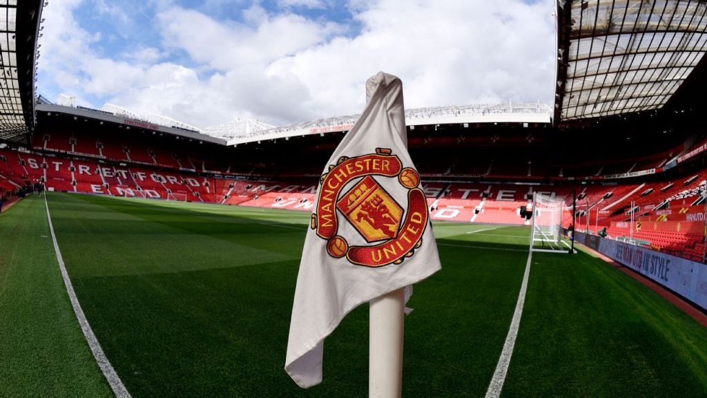 Manchester United accepts the "request" and is preparing to pay 10 million Brazilian riyals to get a new coach, the newspaper says