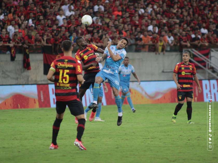 Sport and Fortaleza tied 1-1 at the Arena Pernambuco in the first leg of the Copa de Nordest final - play