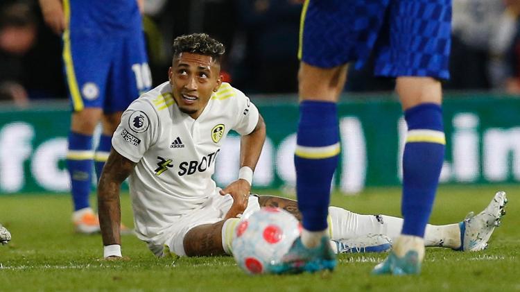 Tite called him up today, Ravenha felt his thigh during Leeds' game against Chelsea and had to leave the match - Craig Bro / Reuters - Craig Bro / Reuters