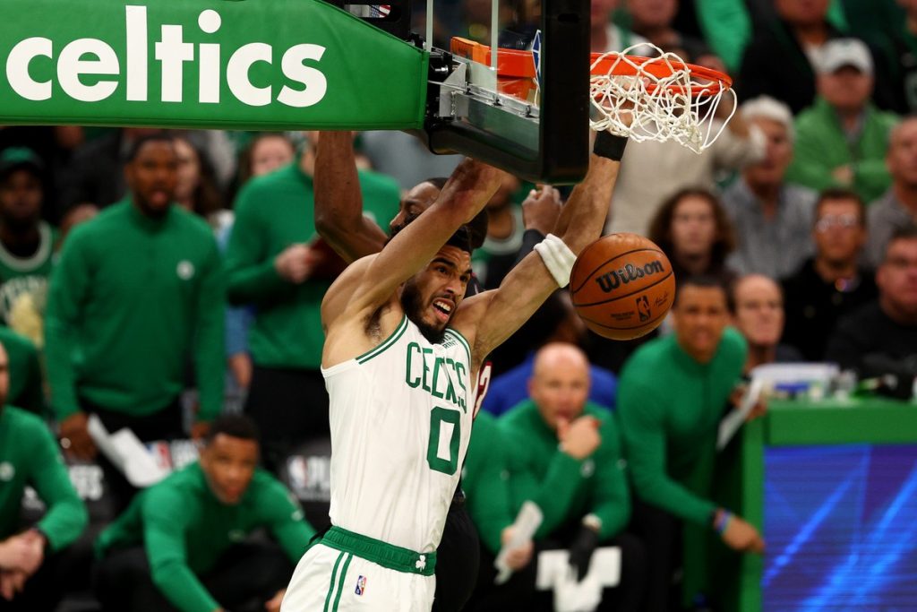 Tatum's comeback and Celtics crush Miami Heat to tie East Finals |  NBA