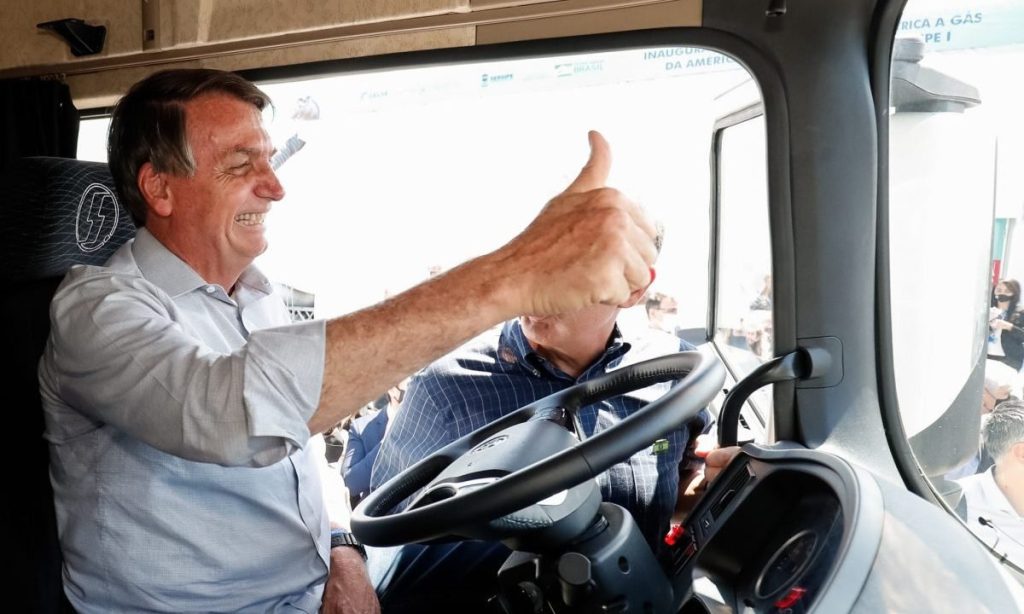 Was the Bolsonaro Truck Driver Scholarship approved?  What is the benefit amount?