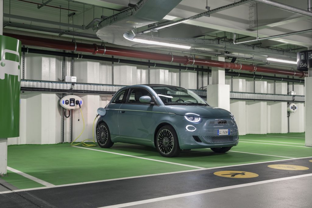 Fiat launches 100% electric cars in UK;  And Brazil?