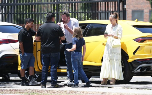 Ben Affleck argues after his 10-year-old son crashed a R$2.4 million Lamborghini into a R$1.2 million BMW