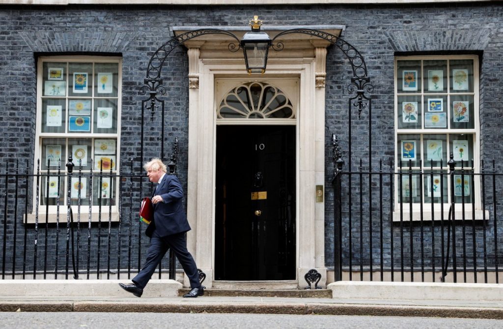 UK government's anti-corruption representative resigns, announces vote against Boris Johnson |  The world